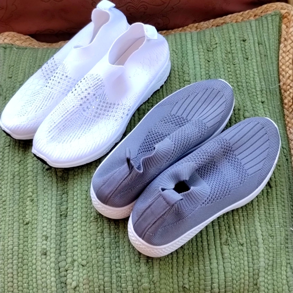 Two for 1 price white size 37 Morgan Taylor slip-ons gray Tommy Bahama 7